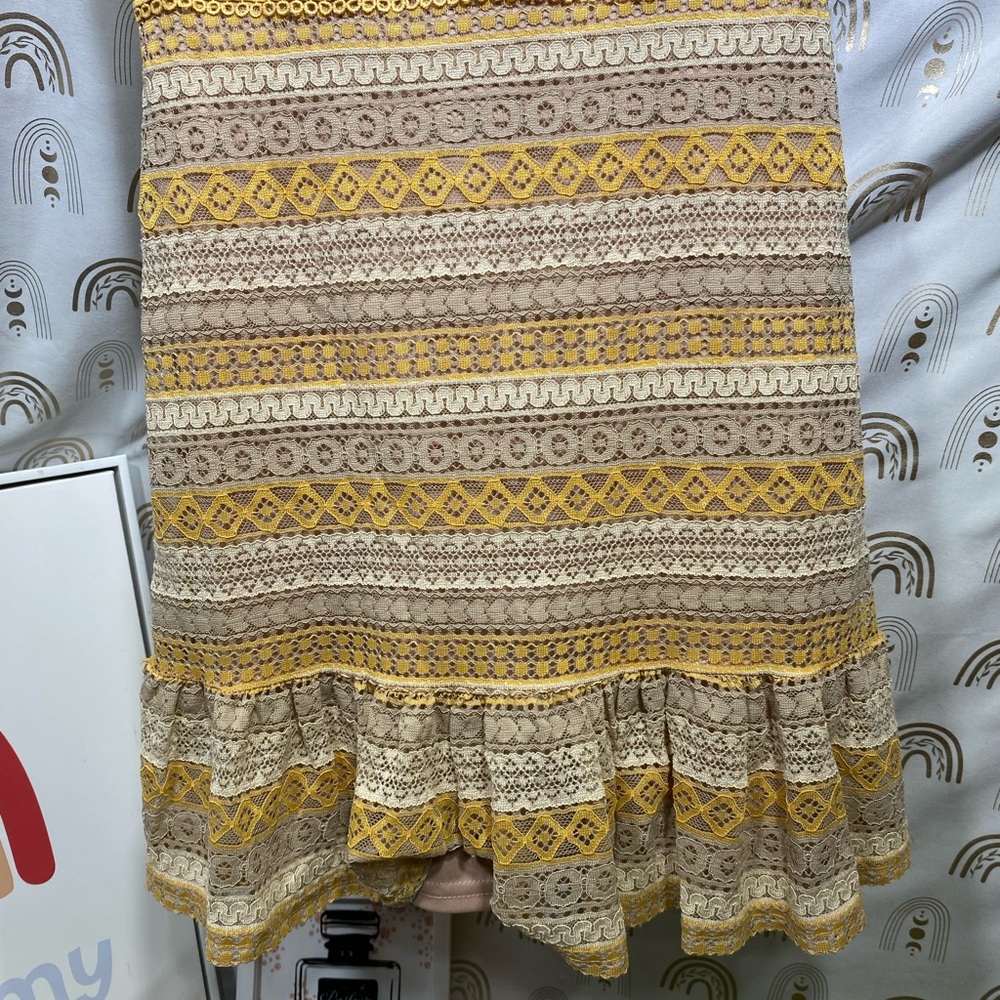 Francesca's Collections Yellow and Cream Lace Midi Dress - Picture 2 of 13